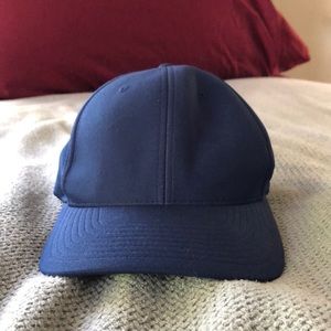 Lids navy blue hat